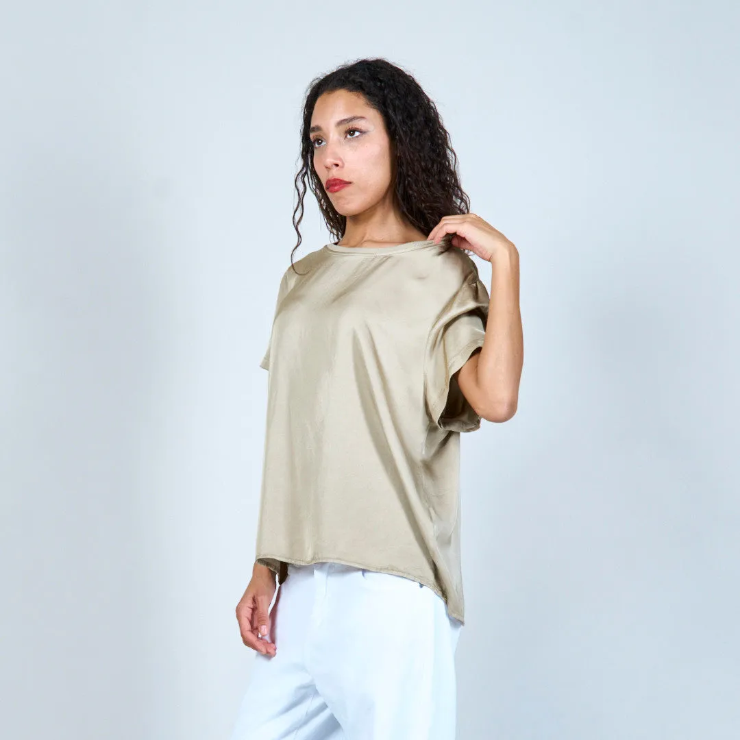 Classic loose-fit blouse wholesale